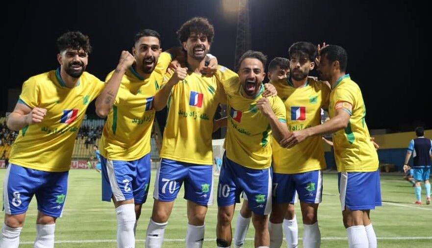 قرارداد سه بازیکن تیم صنعت‌ نفت آبادان تمدید شد