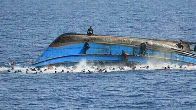 غرق یک فرابر با ۶۵ سرنشین در نزدیکی بالی اندونزی؛ ۴۳ تن مفقود هستند