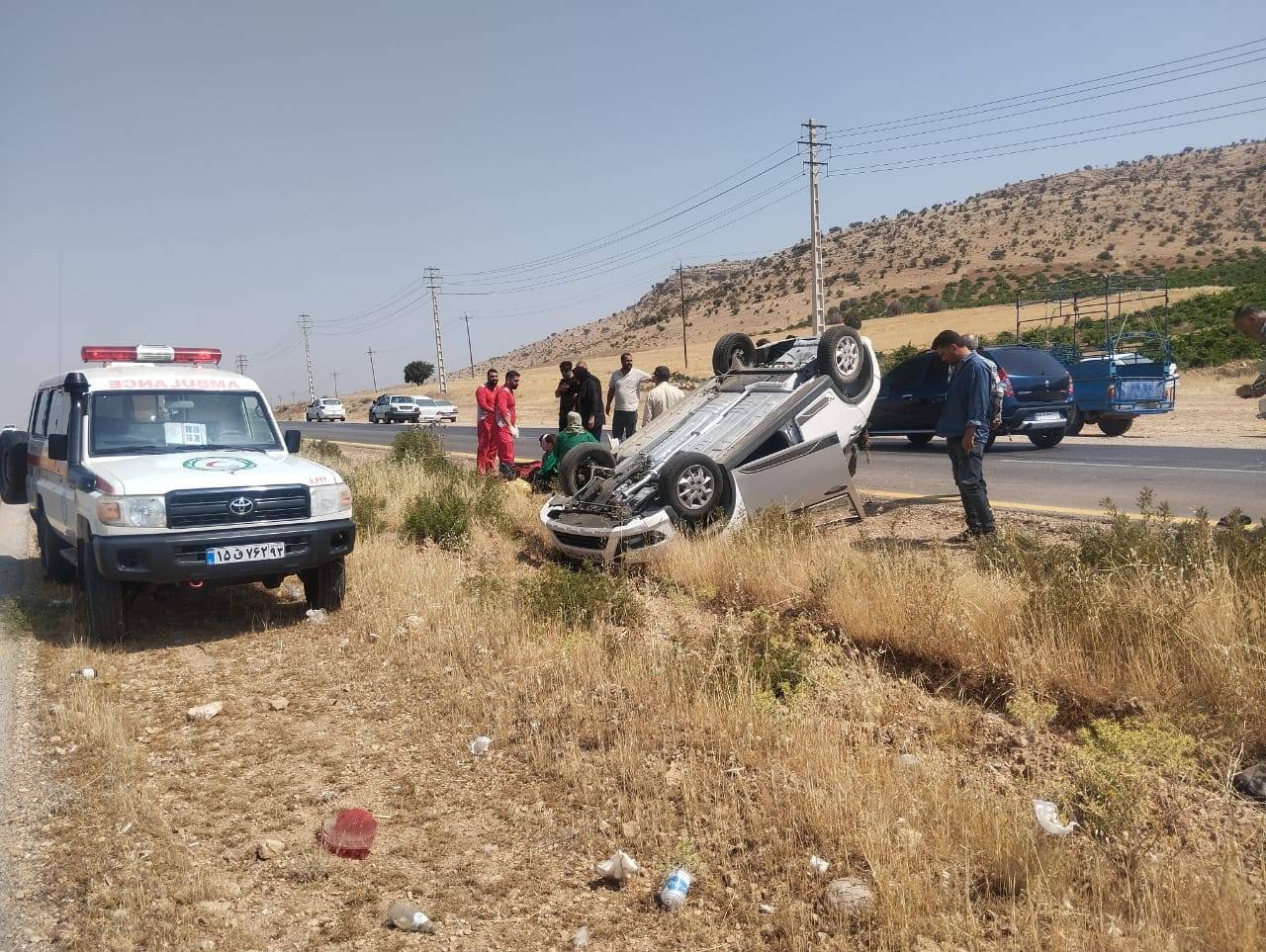 واژگونی خودروی در جاده سپیدان - شیراز با 3 مصدوم