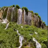 اینجا آبشار نیاکان واقع در روستای نیاکان کوهرنگ
