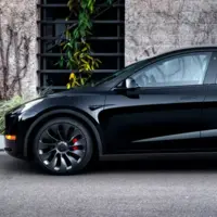 تویوتا RAV4 عنوان پرفروش ترین خودروی دنیا را از تسلا مدل Y پس گرفت