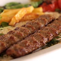 طرز تهیه کباب کوبیده ایرانی توسط آشپزخارجی