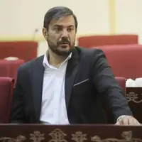 نیما نکیسا: خوشحالم هموطن کسانی هستم که خاک‌ فروش نیستند
