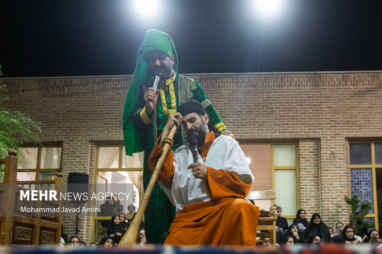 تعزیه‌خوانی دهه اول محرم در منزل شهید عباس بابایی