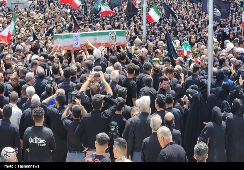 وداع باشکوه با ۲ سرباز شهید فراجا در رباط‌کریم