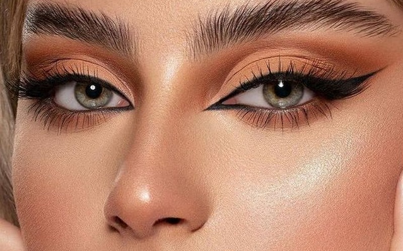 آموزش‌مو‌به‌مو یک خط‌چشم حرفه ای