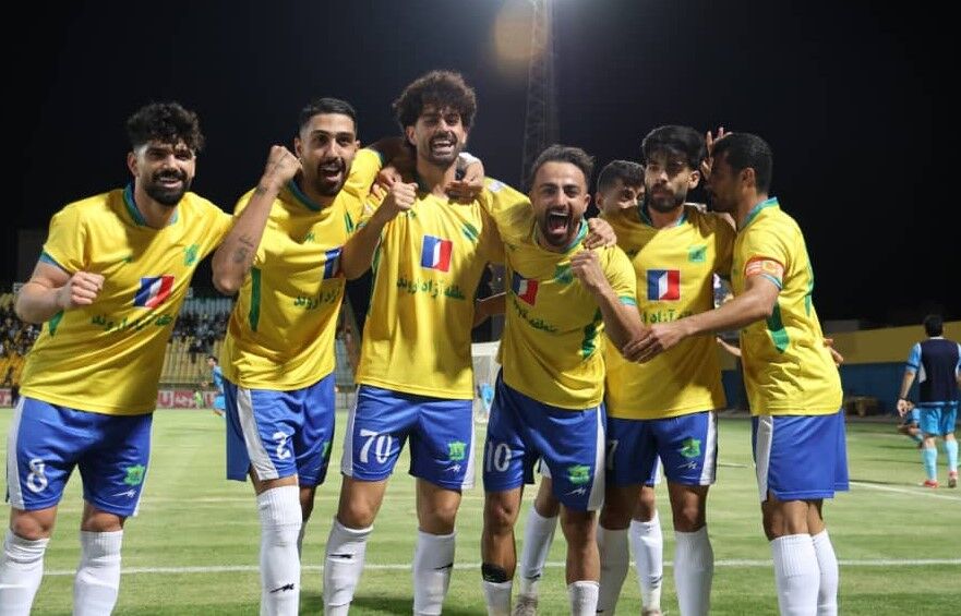 قرارداد ۳ بازیکن تیم صنعت‌نفت آبادان تمدید شد