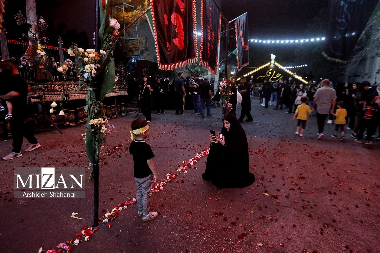 مراسم گلریزان حضرت علی اکبر (ع)