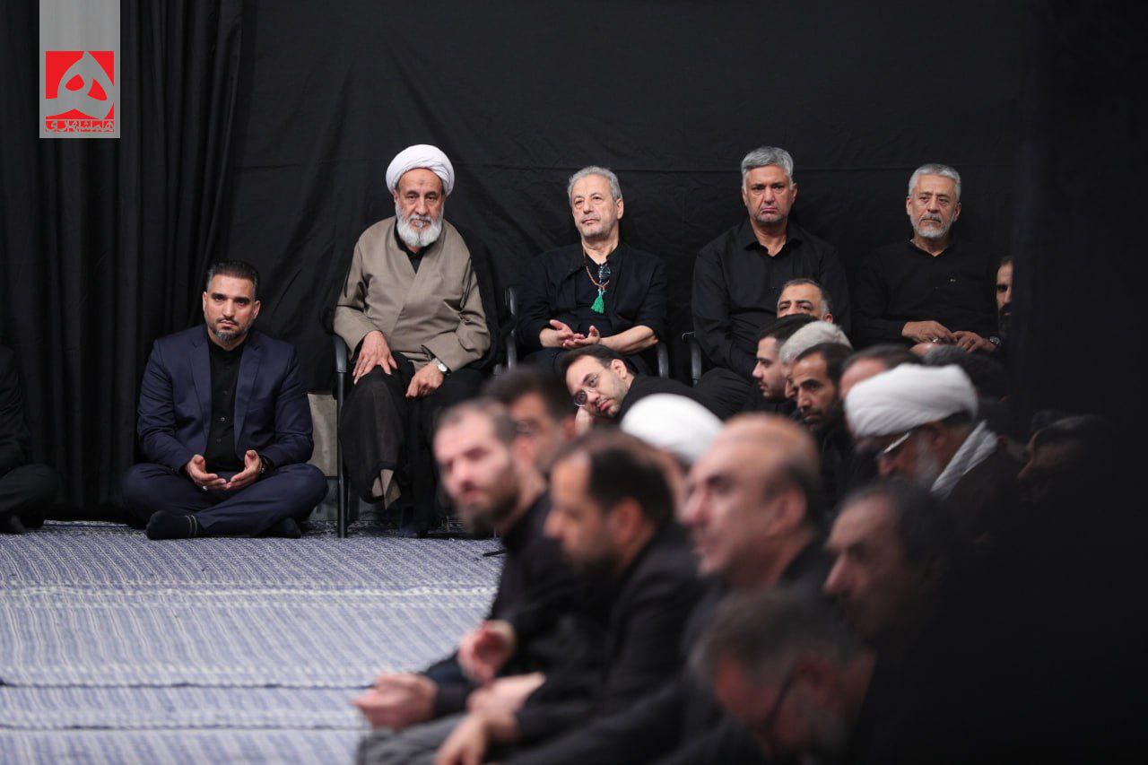 عکس/ مراسم عزاداری ایام شهادت حضرت اباعبدالله الحسین (ع) در حسینیه امام خمینی