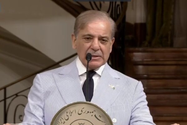 نخستوزیر پاکستان: از رهبری مدبرانه رئیسجمهور پزشکیان در مواجهه با تجاوز اسرائیل قدردانی میکنم