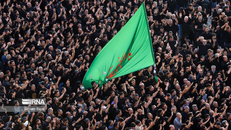 پنج هزار خادم و عوامل اجرایی در دسته عزاداری حسینیه اعظم زنجان مشارکت میکنند