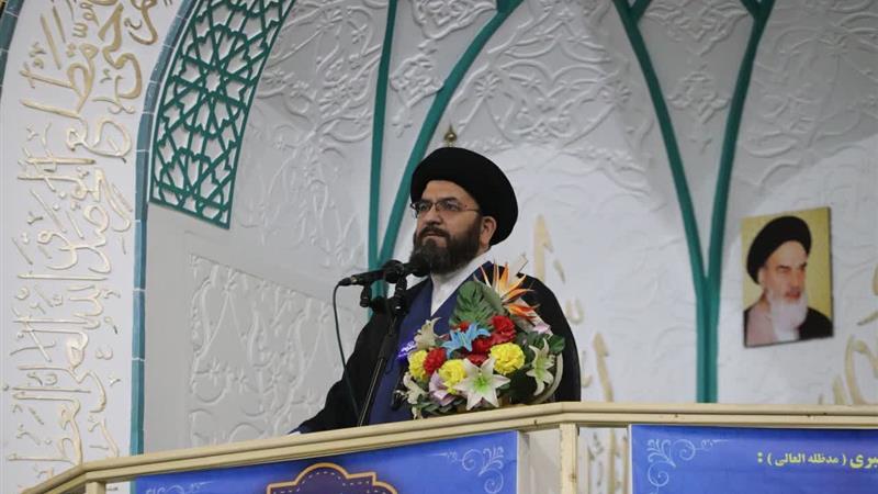 امام جمعه زنجان: ضربات ایران به افسانه نفوذناپذیری گنبد آهنین صهیونیستها پایان داد
