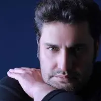 انتقاد تند امیرمحمد زند به اشکان خطیبی: محسن چاوشی بابت آهنگ علاج سه ‌و نیم میلیارد پول گرفته؟ 