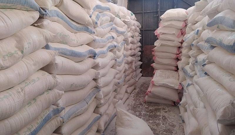 کشف و ضبط ۵۴ تن آرد دولتی خارج از شبکه و بازداشت ۳ محتکر در خوزستان