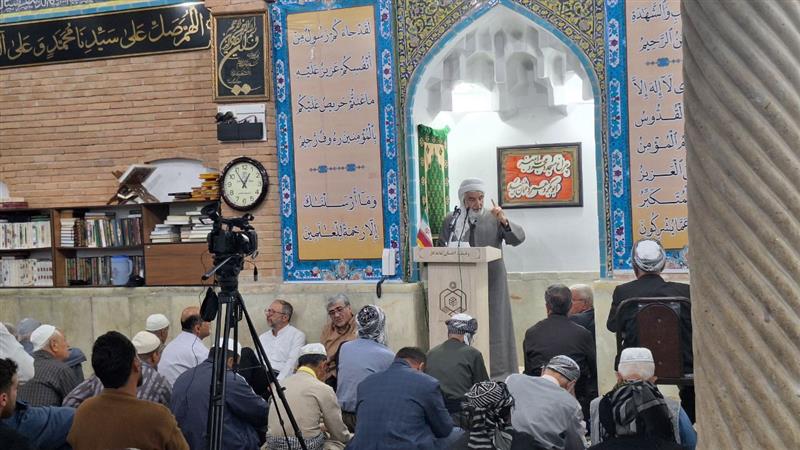 امام جمعه سنندج: مدعیان حقوق بشر سردمداران بیعدالتی و ظلم در جهان هستند