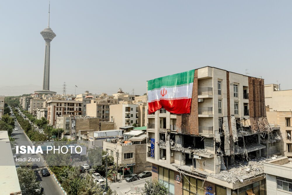 عکس/ برخی از منازل مسکونی خسارت دیده در جنگ تحمیلی ۱۲ روزه