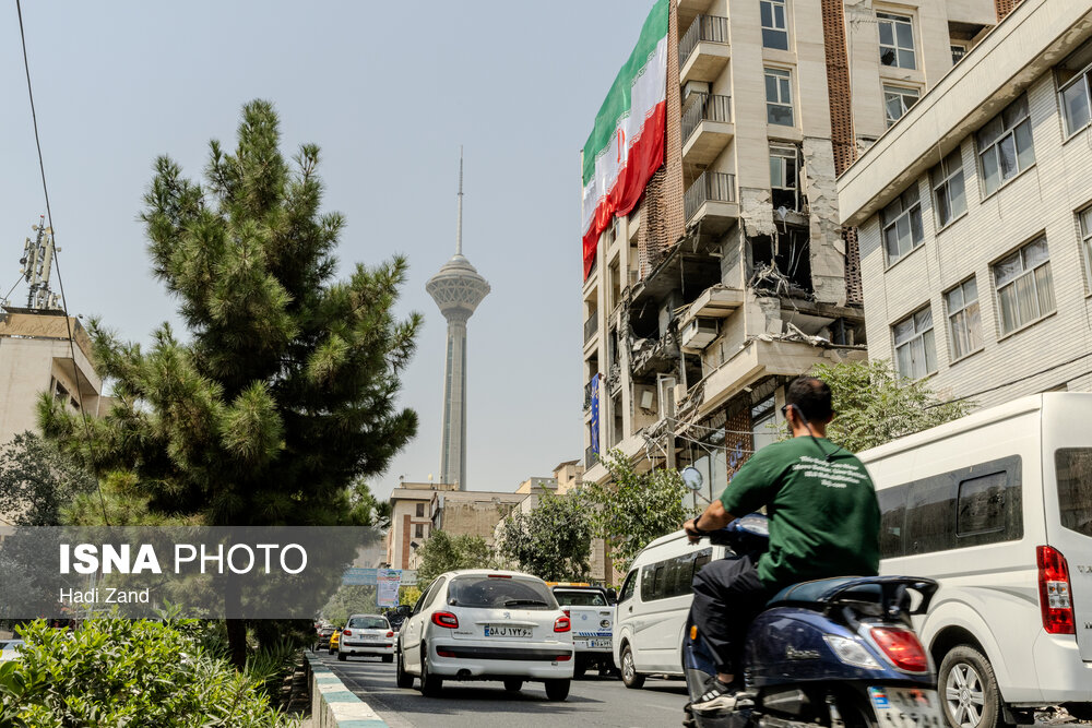 عکس/ برخی از منازل مسکونی خسارت دیده در جنگ تحمیلی ۱۲ روزه