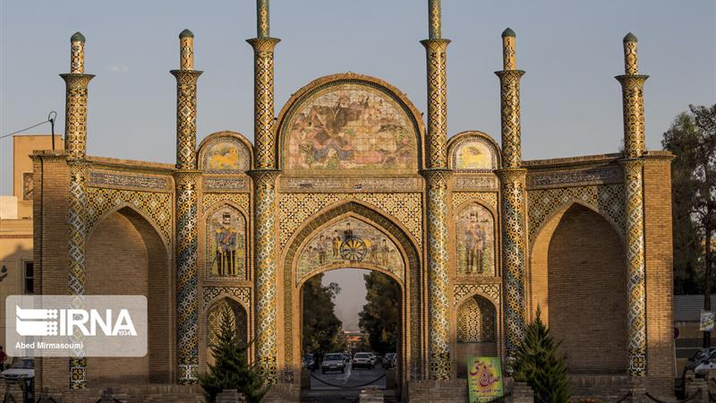 استاندار سمنان: شهرداریها و دهیاریها پیشگامان توسعه هستند