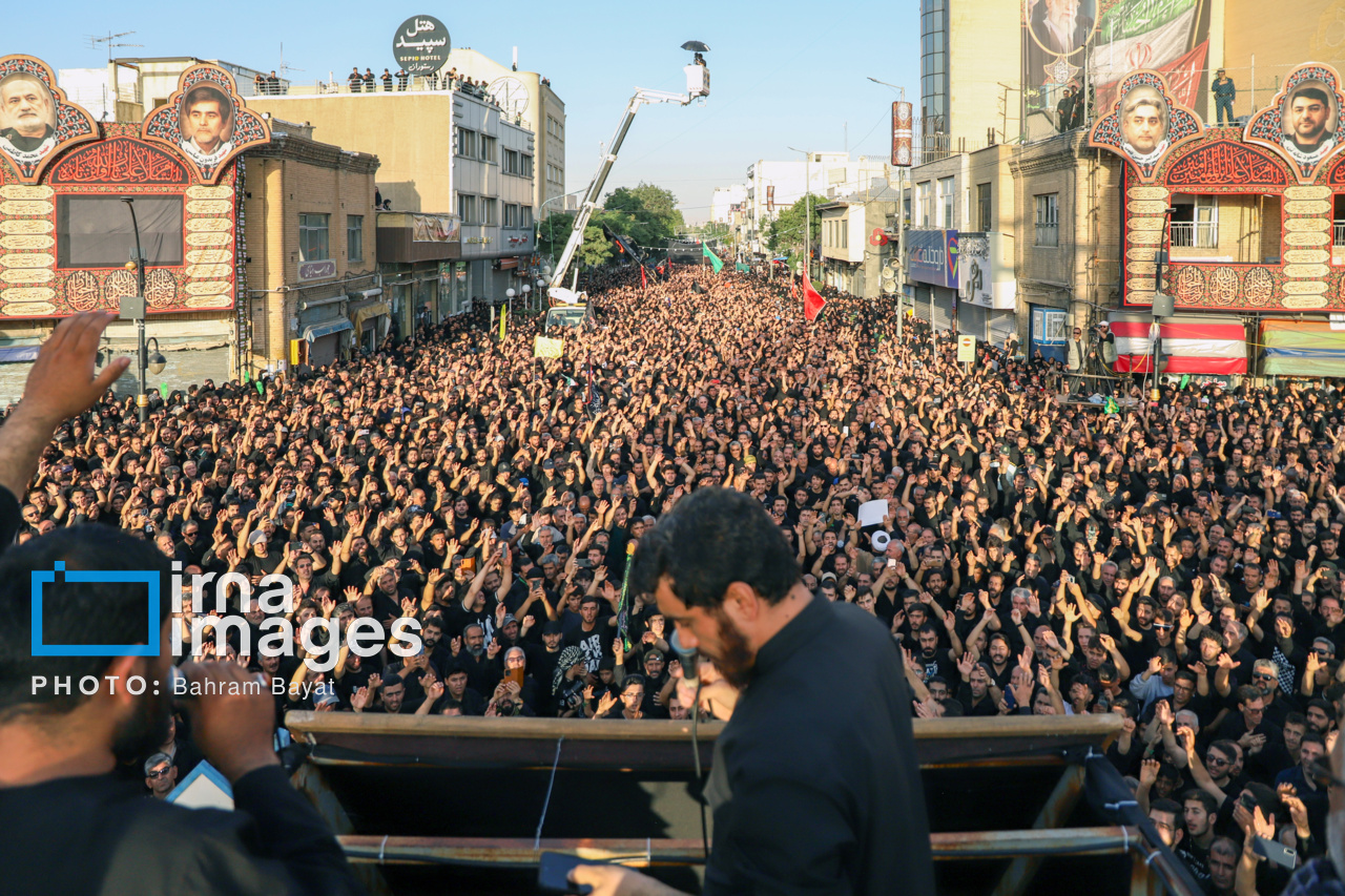 عکس/ اجتماع عزاداران حسینیه اعظم زنجان در «یوم العباس»