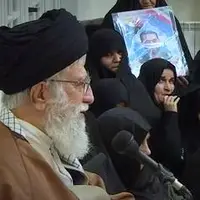 روایت ویژه مادر شهید صدرزاده برای رهبر انقلاب از شهادت فرزندش در ظهر تاسوعا 