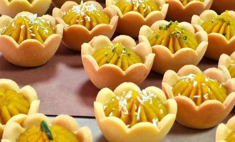 لذت آشپزی با مادر/ حلوا رنگی، یه روز خوش برای کوچولوها!