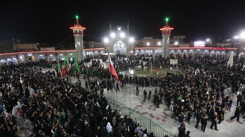 قم در شب عاشورای حسینی غرق در ماتم شد