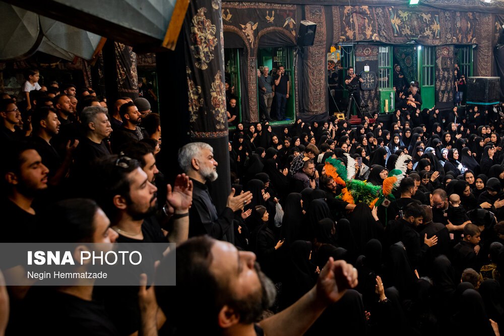 مراسم عزاداری تاسوعا در حسینیه 200 ساله تهران 