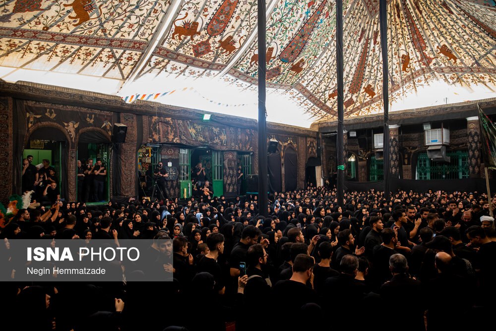 مراسم عزاداری تاسوعا در حسینیه 200 ساله تهران 