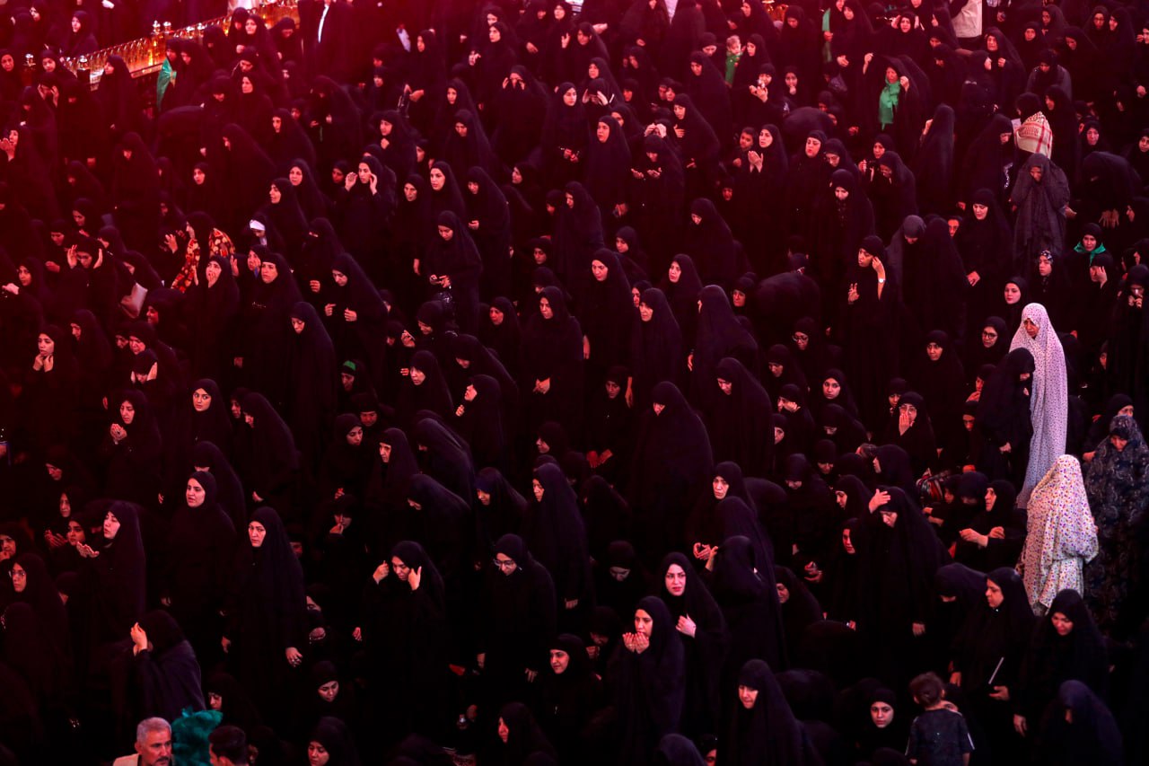 عکس/ تصاویر خبرگزاری فرانسه از شب عاشورا در کربلای معلی