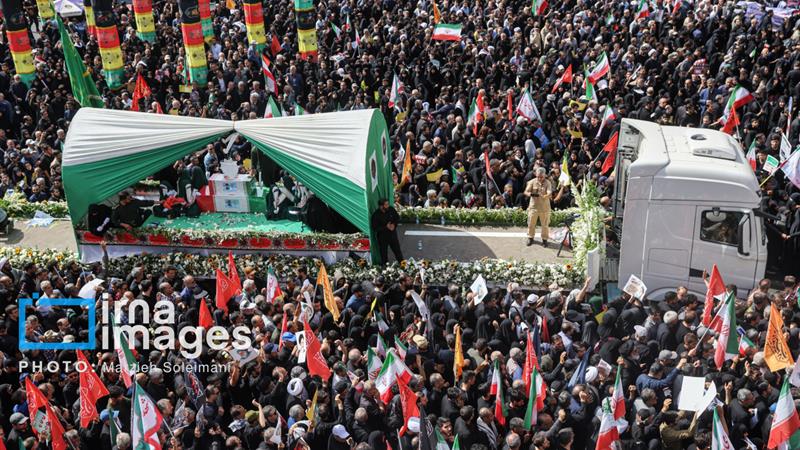 آبرویم ارزانی یک دم آرامش مردم/ سردارانی که علم شهادت برافراشتند