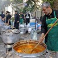 طبخ و توزیع ۷۲ دیگ غذای نذری در بجنورد
