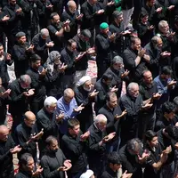  اقامه نماز ظهر عاشورا با حضور گسترده عزاداران حسینی در هرمزگان