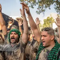 آیین گل مالی لرستانیها در روز عاشورای حسینی