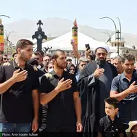 تصاویری از عزاداری مردم در روز عاشورا 