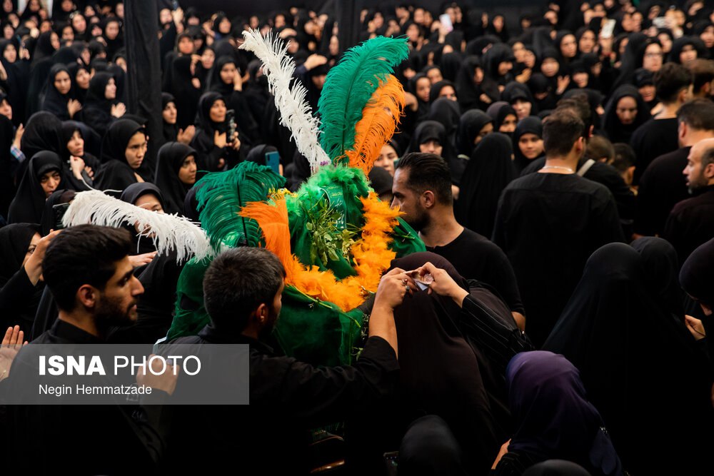 مراسم عزاداری تاسوعا در حسینیه 200 ساله تهران 