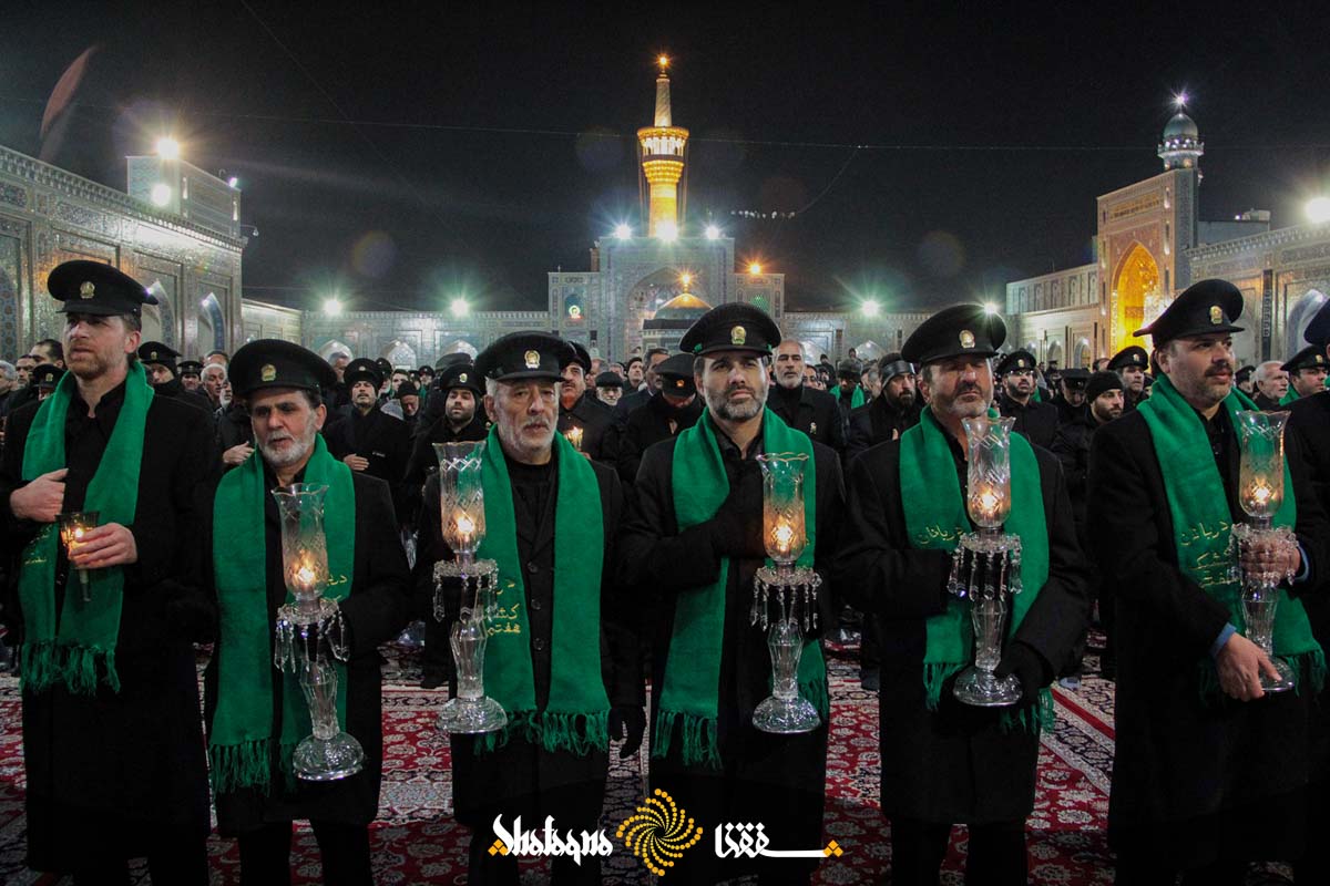 آیین شام غریبان در حرم امام رضا(ع)
