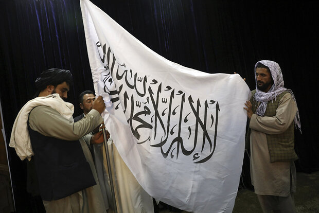 سرمقاله شرق/ ‎بیرق سفید طالبان در میدان سرخ