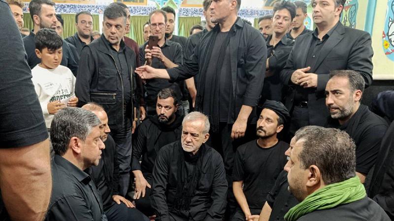 حضور رییس جمهور در مراسم شام غریبان امامحسین (ع) اردبیل