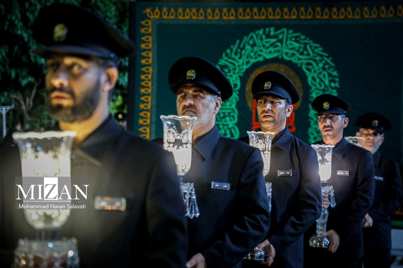 عکس/ مراسم عزاداری شام غریبان حسینی (ع) در حرم مطهر رضوی 