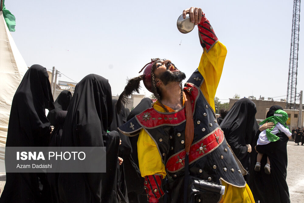 مراسم سنتی خیمه‌سوزان ظهر عاشورا در قزوین