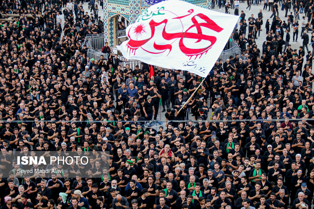 آیین سنتی نخل گردانی عصر عاشورا در یزد