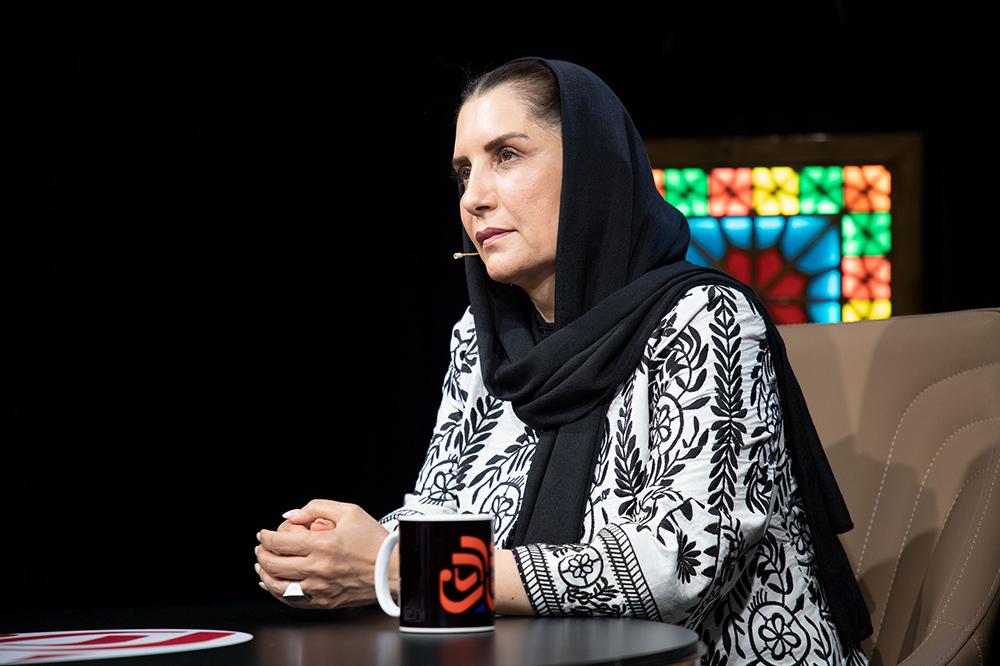 فریبا کوثری: مشکلی داشتم از امام حسین (ع) کمک خواستم، دو روز بعد حاجتمو داد