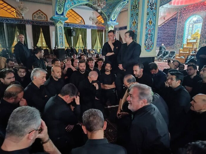حضور رییس جمهور در مراسم شام غریبان‌ امام‌حسین (علیه‌السلام) در اردبیل