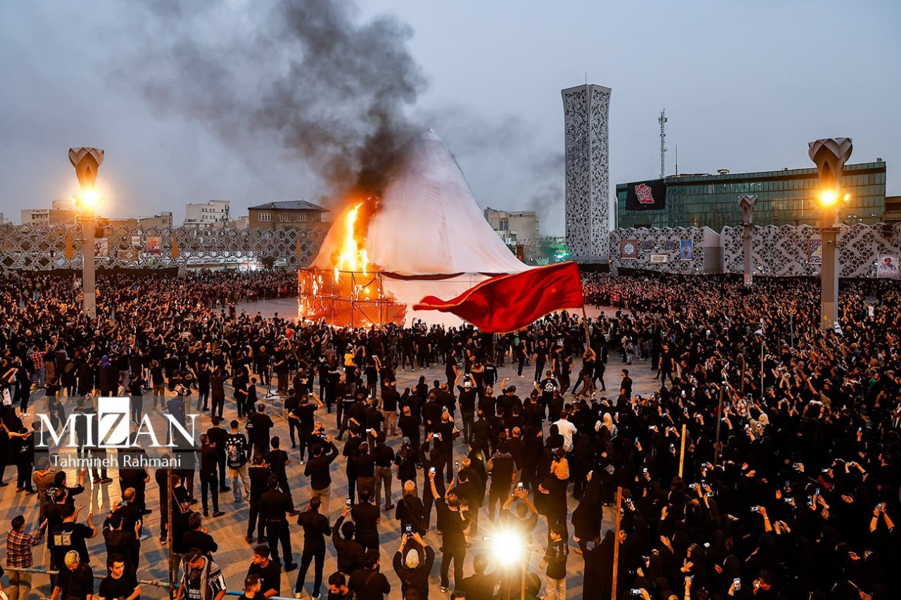 عکس/ خیمه‌سوزان عصر عاشورا در میدان امام حسین (ع)