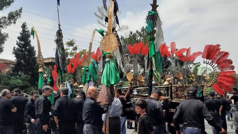 همنوایی دامغانیها با اسرای نینوا در آیین یازدهم محرم