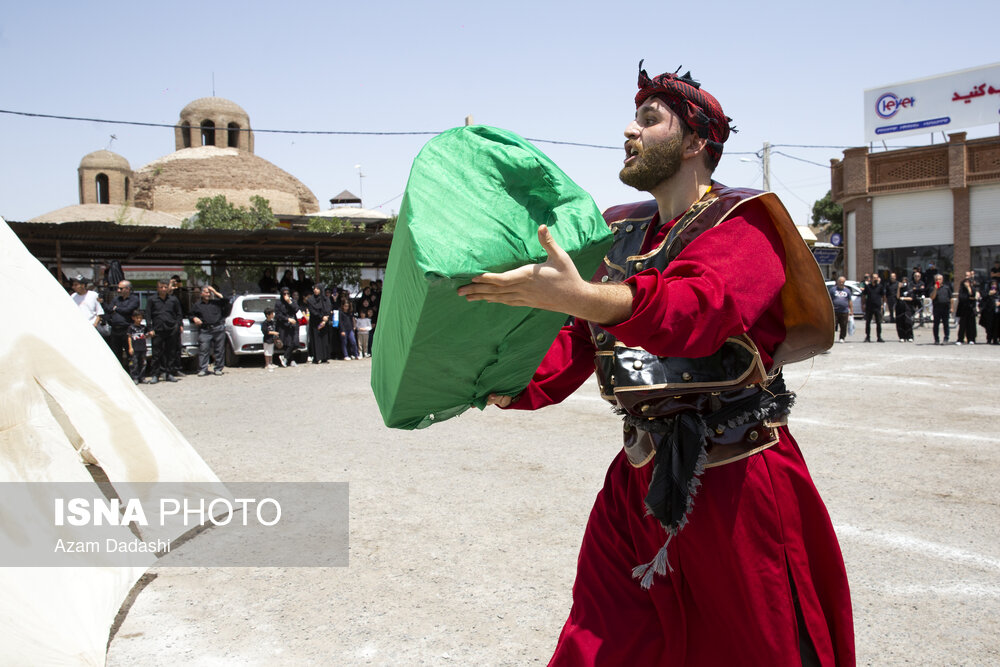 مراسم سنتی خیمه‌سوزان ظهر عاشورا در قزوین
