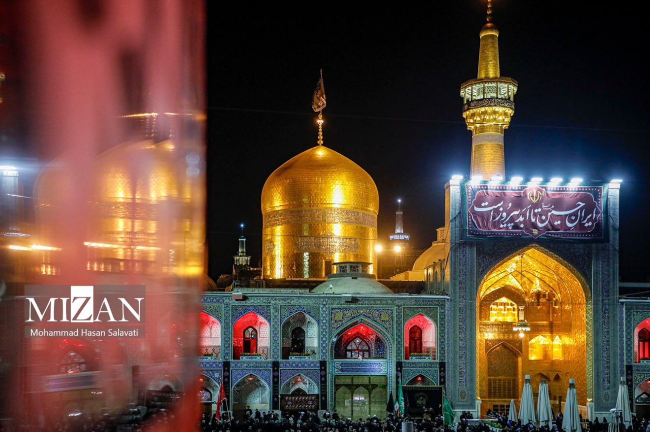 عکس/ مراسم عزاداری شام غریبان حسینی (ع) در حرم مطهر رضوی 
