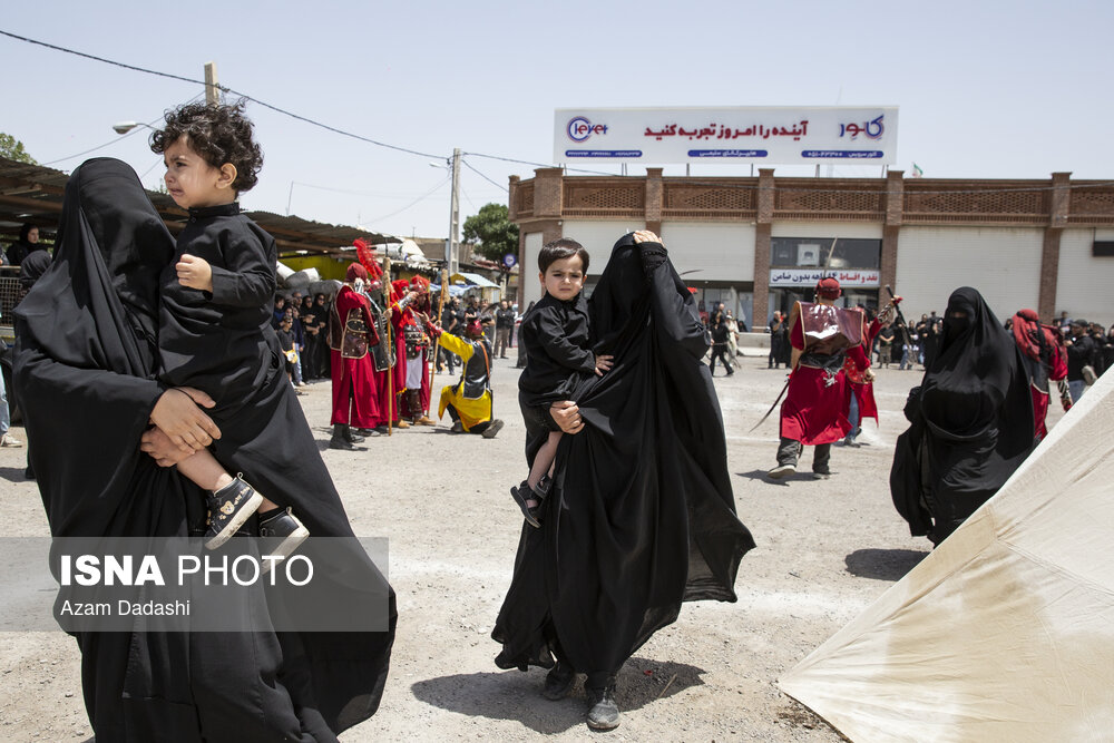 مراسم سنتی خیمه‌سوزان ظهر عاشورا در قزوین