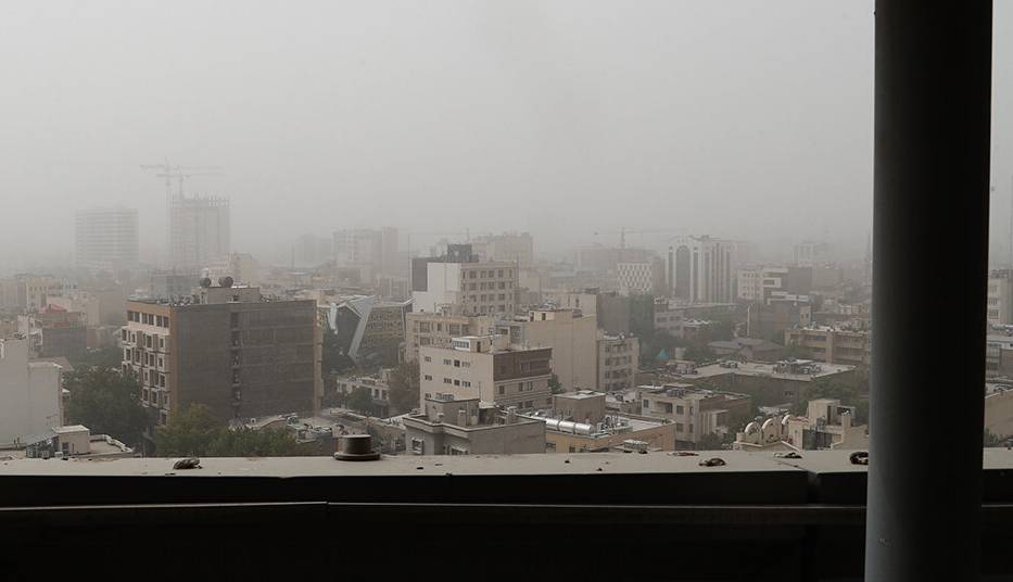 کلانشهر مشهد زیر پتوی خاکستری گردوغبار