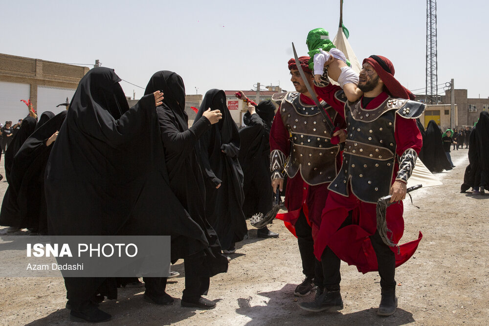مراسم سنتی خیمه‌سوزان ظهر عاشورا در قزوین